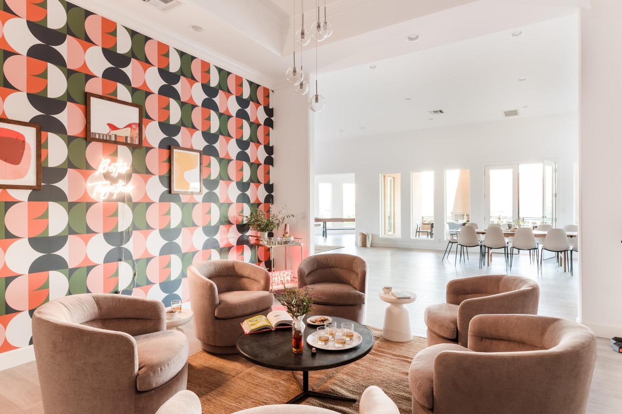 Julep By Avantstay Stylish 9 Bedroom Estate W Mid-century Modern Decor * Phoenix